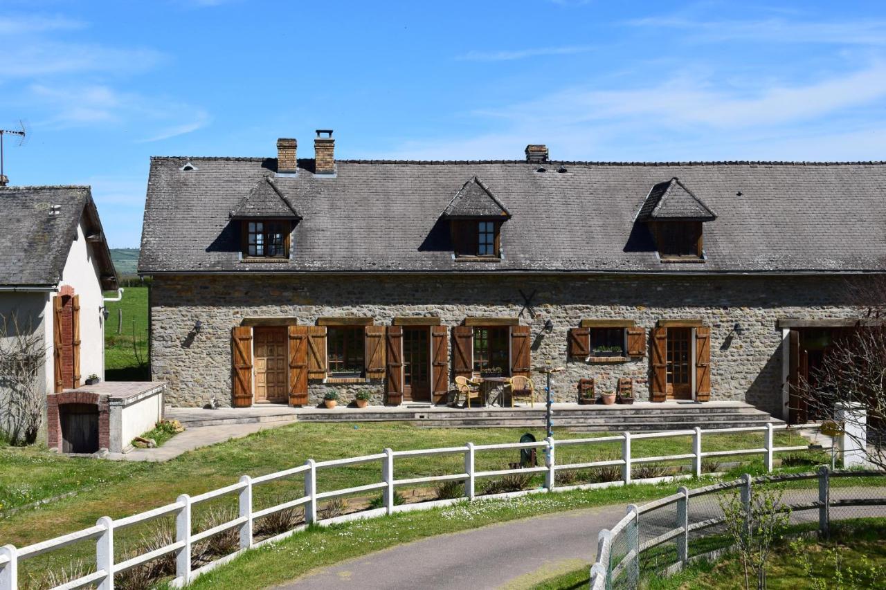 Bed and Breakfast Le Chene D'Or Marcheseuil Exterior foto