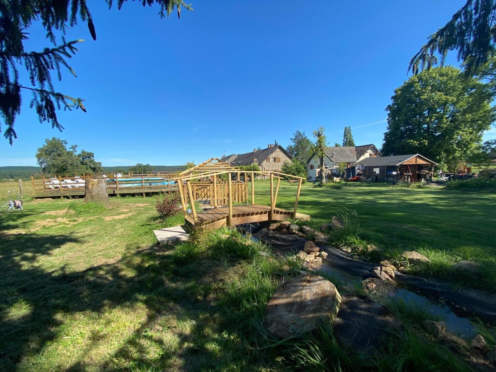 Bed and Breakfast Le Chene D'Or Marcheseuil Exterior foto